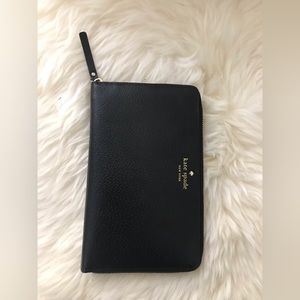 kate spade Mikas Pond travel wallet